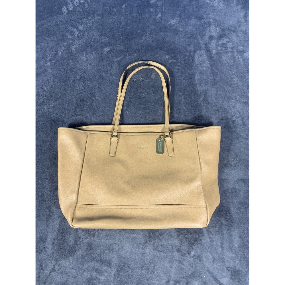 Coach 23576 Legacy City Tote Tan Crossgrain Leather Handbag Gold Hardware Large